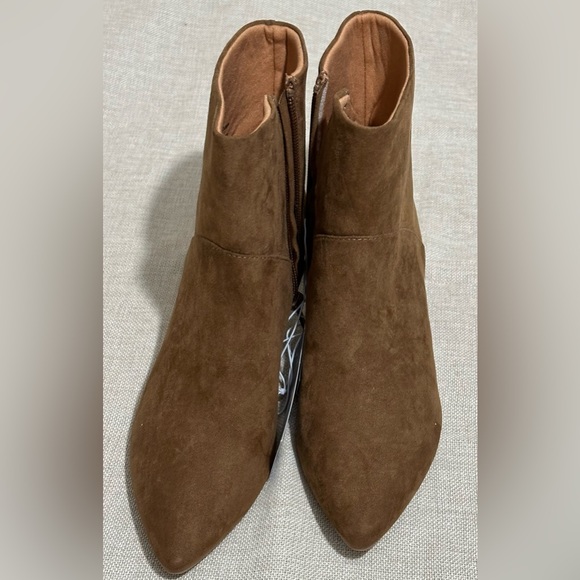 Universal Thread Women's Frances Ankle Boots Brown 7.5  Side Zipper 2.25" Heel - Picture 4 of 8